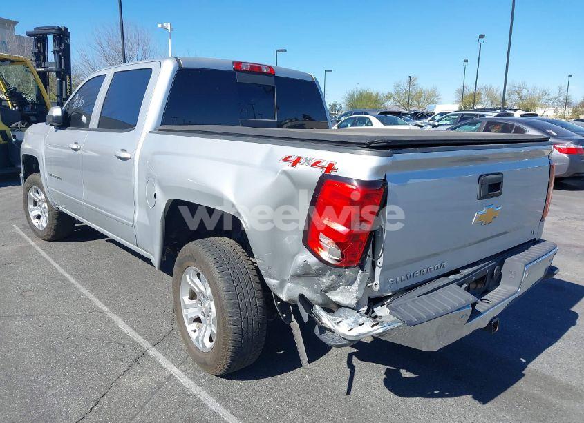Photo 3 of 2015 Chevrolet Silverado 1500 1LT (VIN 3GCUKREC5FG491883)