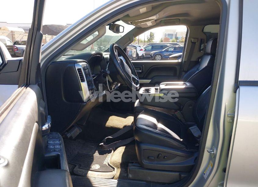 Photo 5 of 2015 Chevrolet Silverado 1500 1LT (VIN 3GCUKREC5FG491883)