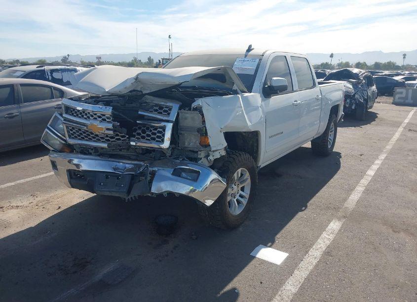 Photo 2 of 2015 Chevrolet Silverado 1500 1LT (VIN 3GCUKREC5FG507323)