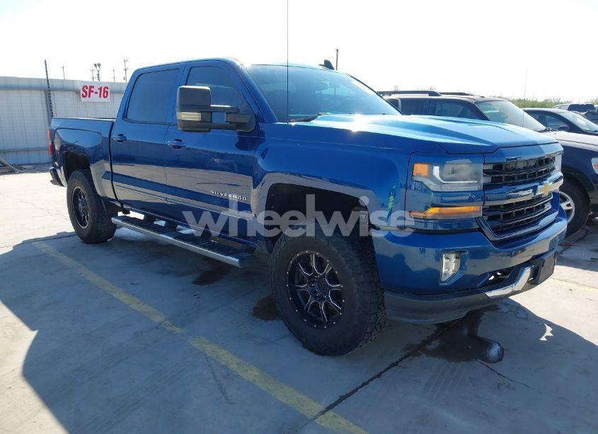 2016 Chevrolet Silverado 1500 2LT (VIN 3GCUKREC5GG109949) main photo