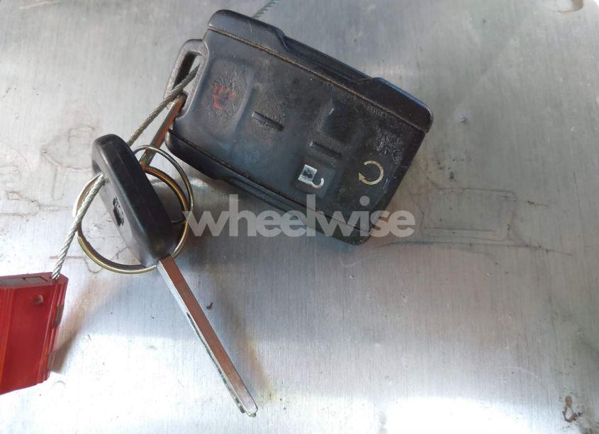 Photo 11 of 2016 Chevrolet Silverado 1500 2LT (VIN 3GCUKREC5GG109949)