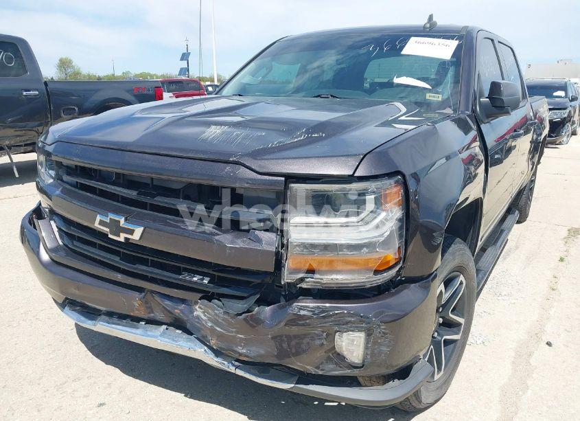 Photo 6 of 2016 Chevrolet Silverado 1500 2LT (VIN 3GCUKREC5GG113290)