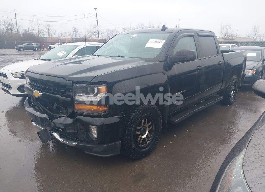 Photo 2 of 2016 Chevrolet Silverado 1500 1LT/2LT (VIN 3GCUKREC5GG157547)