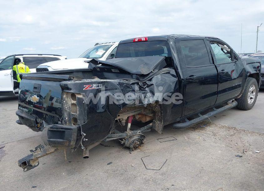 Photo 4 of 2016 Chevrolet Silverado 1500 2LT (VIN 3GCUKREC5GG299087)