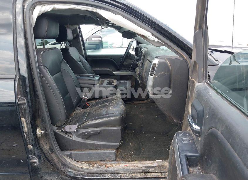 Photo 5 of 2016 Chevrolet Silverado 1500 2LT (VIN 3GCUKREC5GG299087)