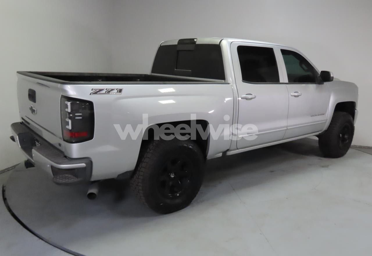 Photo 3 of 2016 CHEVROLET SILVERADO K1500 LT (VIN 3GCUKREC5GG372409)