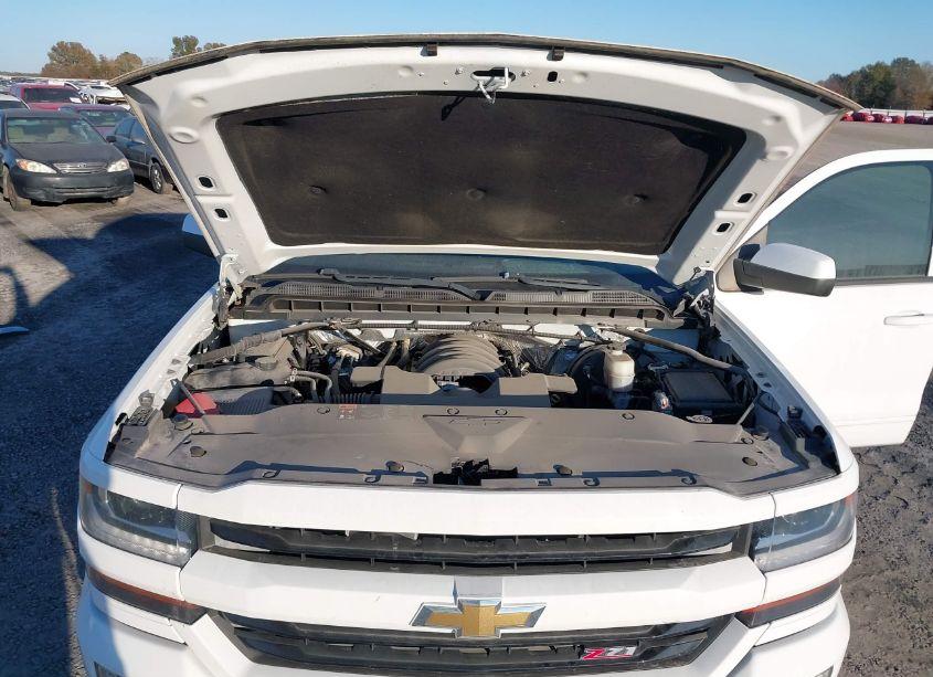 Photo 10 of 2016 Chevrolet Silverado 1500 2LT (VIN 3GCUKREC5GG378789)