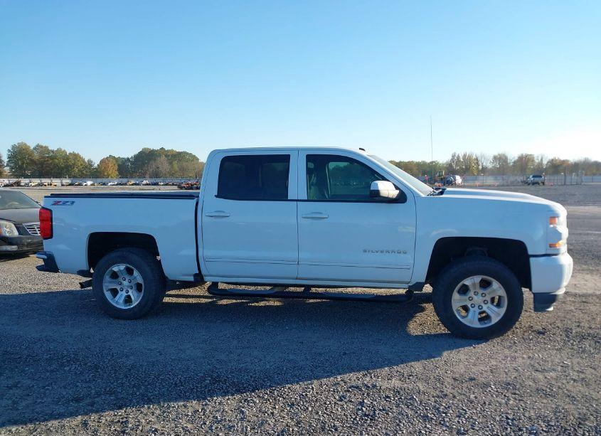 Photo 14 of 2016 Chevrolet Silverado 1500 2LT (VIN 3GCUKREC5GG378789)