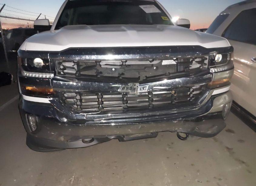 Photo 6 of 2016 Chevrolet Silverado 1500 1LT (VIN 3GCUKREC5GG381739)