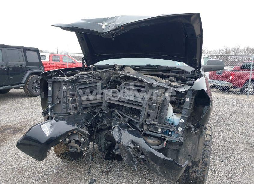 Photo 6 of 2017 Chevrolet Silverado 1500 2LT (VIN 3GCUKREC5HG162765)