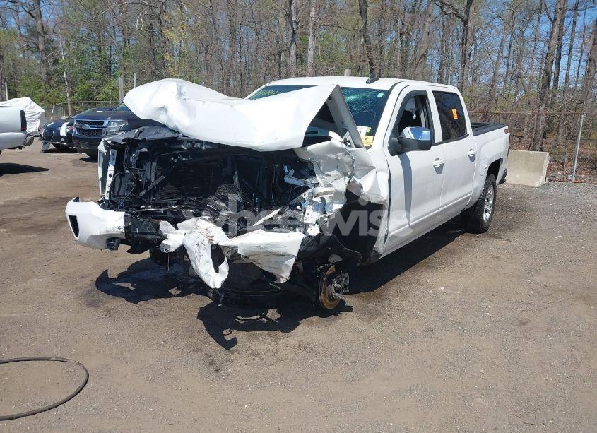 Photo 2 of 2017 Chevrolet Silverado 1500 2LT (VIN 3GCUKREC5HG499968)
