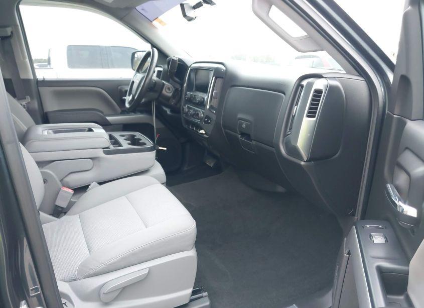 Photo 5 of 2017 Chevrolet Silverado 1500 2LT (VIN 3GCUKREC5HG518468)