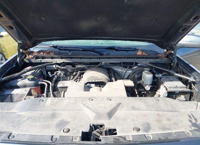 Photo 10 of 2018 Chevrolet Silverado 1500 2LT (VIN 3GCUKREC5JG114849)