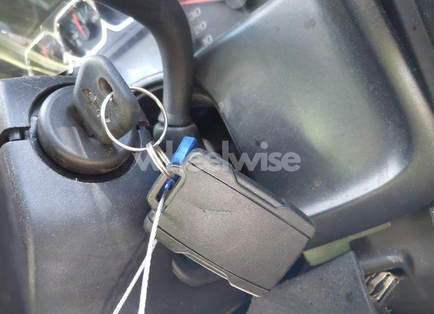 Photo 11 of 2018 Chevrolet Silverado 1500 1LT (VIN 3GCUKREC5JG142117)