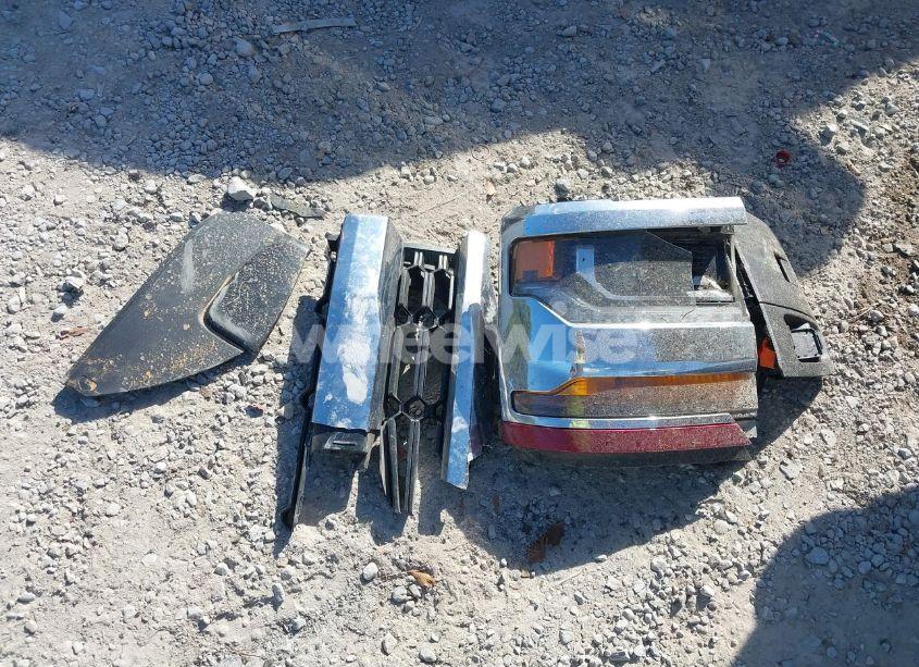 Photo 12 of 2018 Chevrolet Silverado 1500 1LT (VIN 3GCUKREC5JG142117)