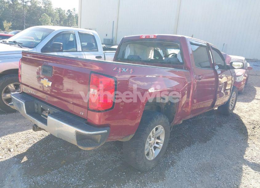 Photo 4 of 2018 Chevrolet Silverado 1500 1LT (VIN 3GCUKREC5JG142117)