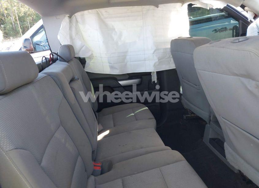 Photo 8 of 2018 Chevrolet Silverado 1500 1LT (VIN 3GCUKREC5JG142117)