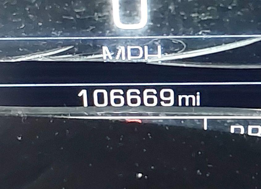 Photo 15 of 2018 Chevrolet Silverado 1500 2LT (VIN 3GCUKREC5JG223537)