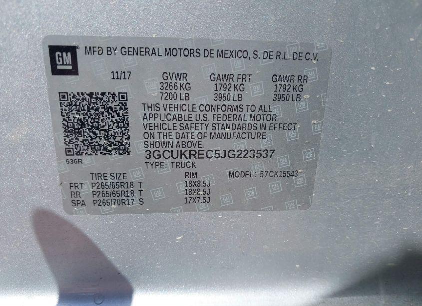 Photo 9 of 2018 Chevrolet Silverado 1500 2LT (VIN 3GCUKREC5JG223537)