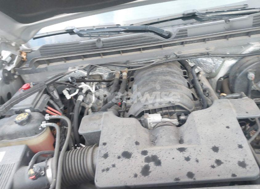 Photo 10 of 2018 Chevrolet Silverado 1500 1LT (VIN 3GCUKREC5JG385426)