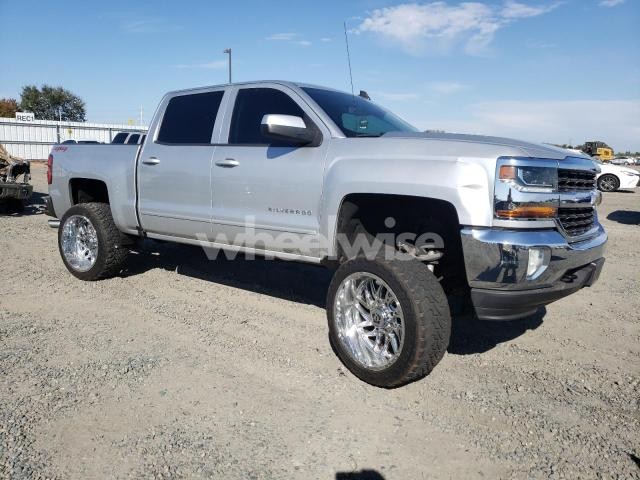 Photo 12 of 2018 CHEVROLET SILVERADO K1500 LT N/A (VIN 3GCUKREC5JG389461)