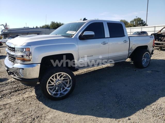 Photo 6 of 2018 CHEVROLET SILVERADO K1500 LT N/A (VIN 3GCUKREC5JG389461)