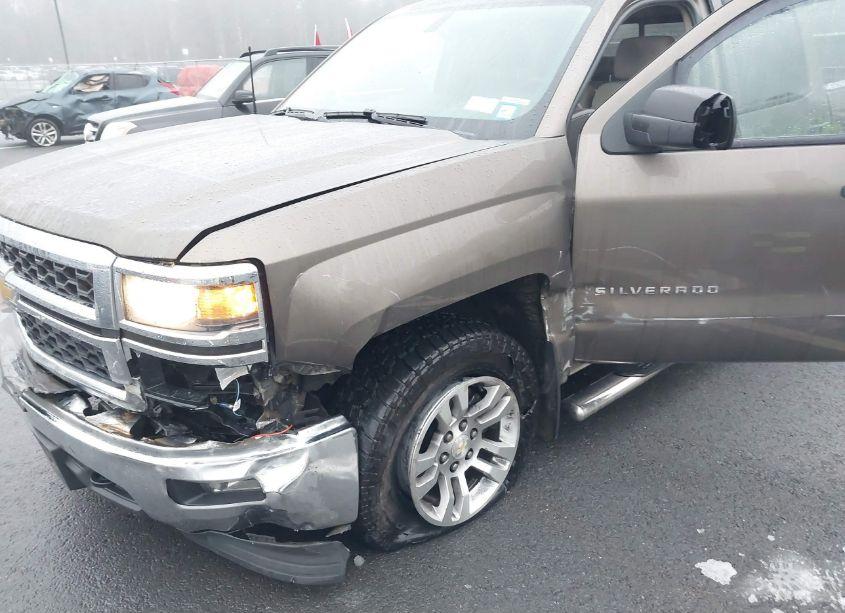 Photo 6 of 2014 Chevrolet Silverado 1500 1LT (VIN 3GCUKREC6EG158106)