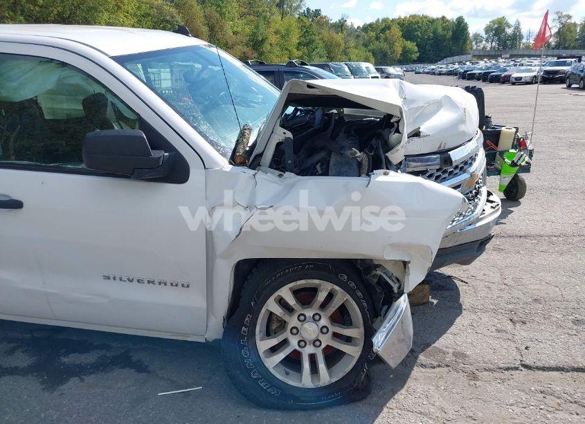 Photo 16 of 2014 Chevrolet Silverado 1500 1LT (VIN 3GCUKREC6EG181031)