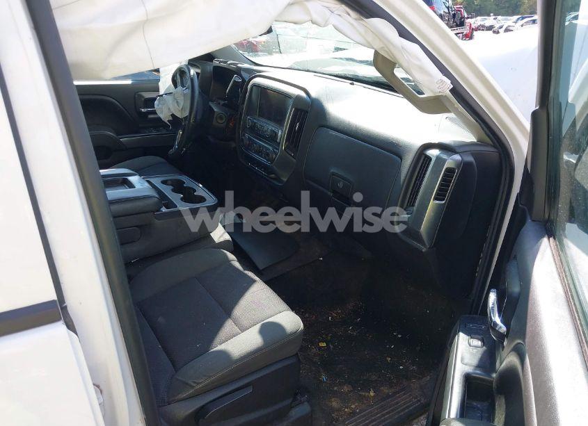 Photo 5 of 2014 Chevrolet Silverado 1500 1LT (VIN 3GCUKREC6EG181031)