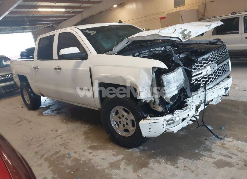2014 Chevrolet Silverado 1500 2LT (VIN 3GCUKREC6EG280836) main photo