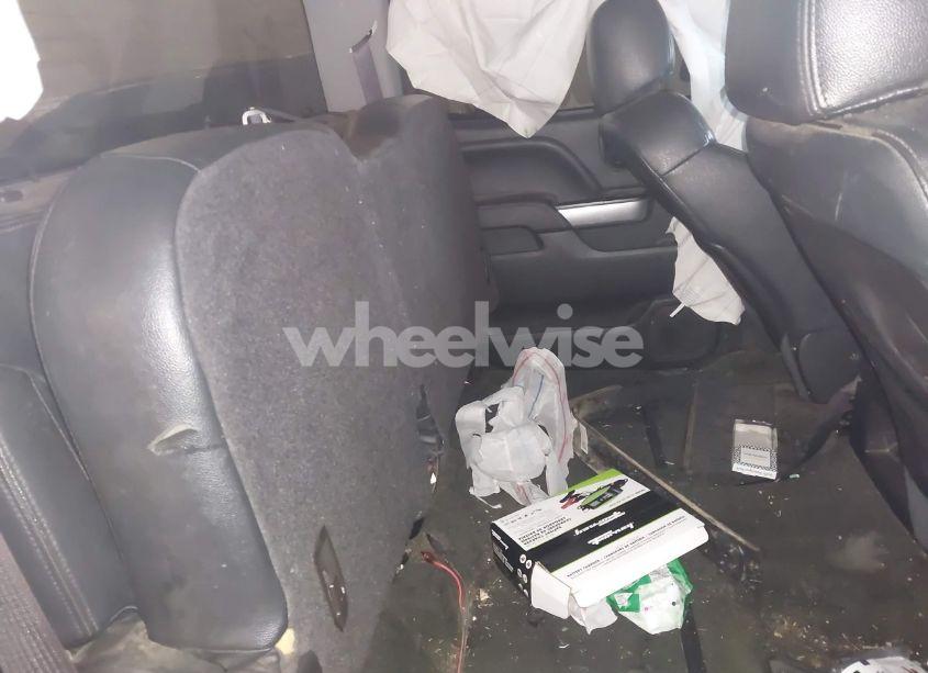 Photo 8 of 2014 Chevrolet Silverado 1500 2LT (VIN 3GCUKREC6EG280836)