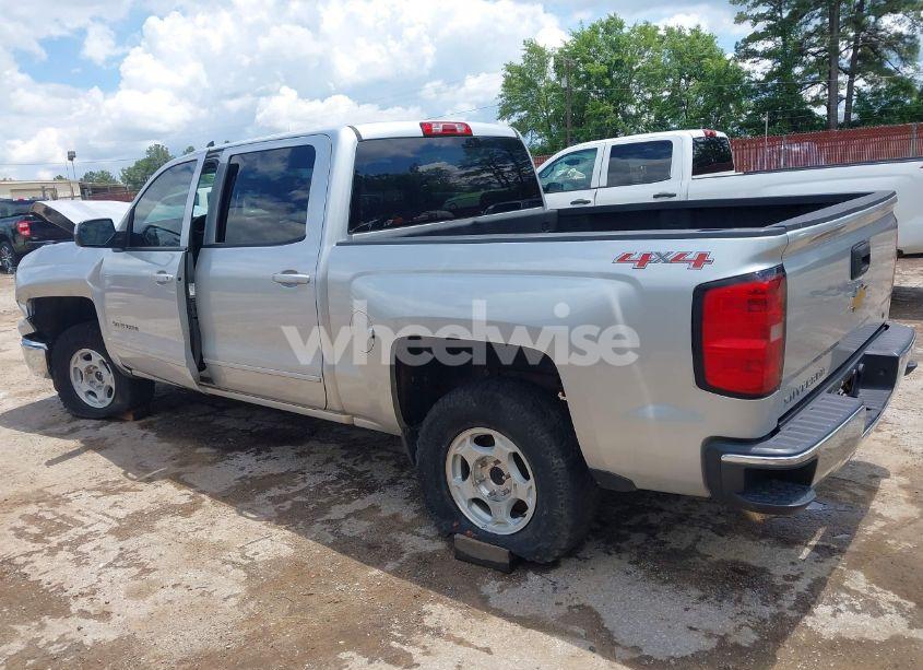 Photo 3 of 2015 Chevrolet Silverado 1500 1LT (VIN 3GCUKREC6FG111532)