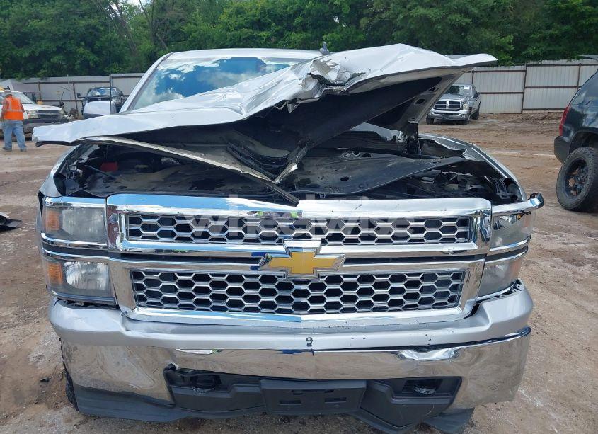 Photo 6 of 2015 Chevrolet Silverado 1500 1LT (VIN 3GCUKREC6FG111532)
