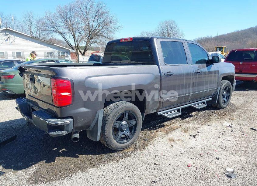 Photo 4 of 2015 Chevrolet Silverado 1500 1LT (VIN 3GCUKREC6FG163663)