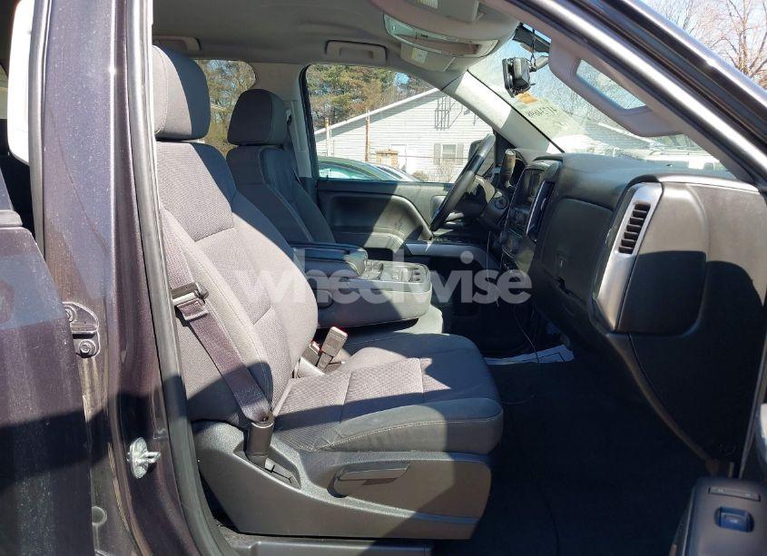 Photo 5 of 2015 Chevrolet Silverado 1500 1LT (VIN 3GCUKREC6FG163663)