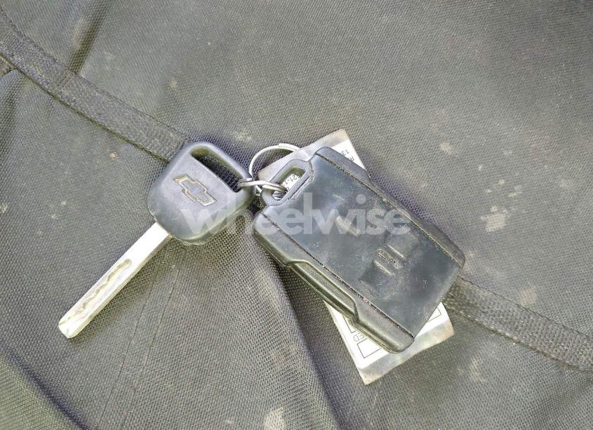 Photo 11 of 2015 Chevrolet Silverado 1500 1LT (VIN 3GCUKREC6FG204938)