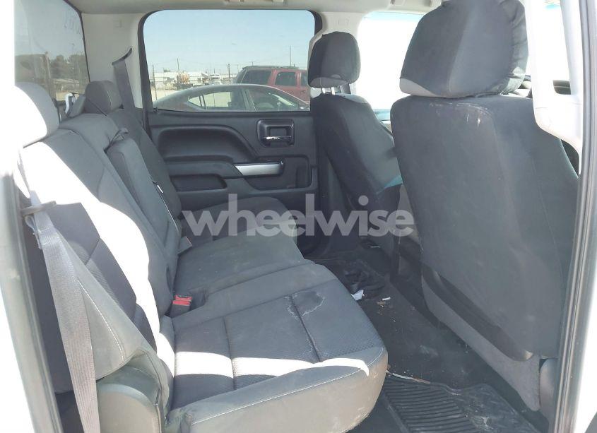 Photo 8 of 2015 Chevrolet Silverado 1500 1LT (VIN 3GCUKREC6FG204938)