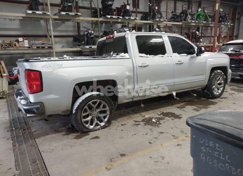 Photo 4 of 2015 Chevrolet Silverado 1500 1LT (VIN 3GCUKREC6FG303470)