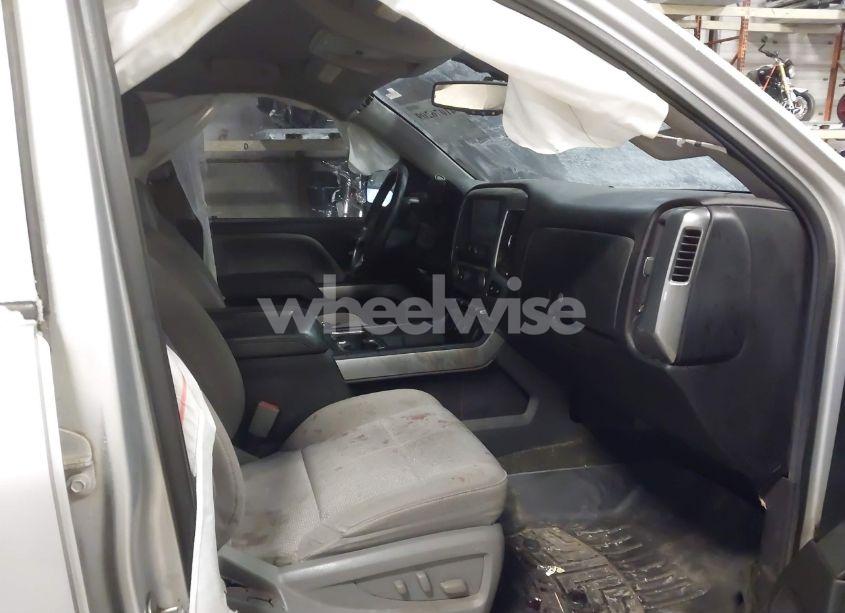 Photo 5 of 2015 Chevrolet Silverado 1500 1LT (VIN 3GCUKREC6FG303470)