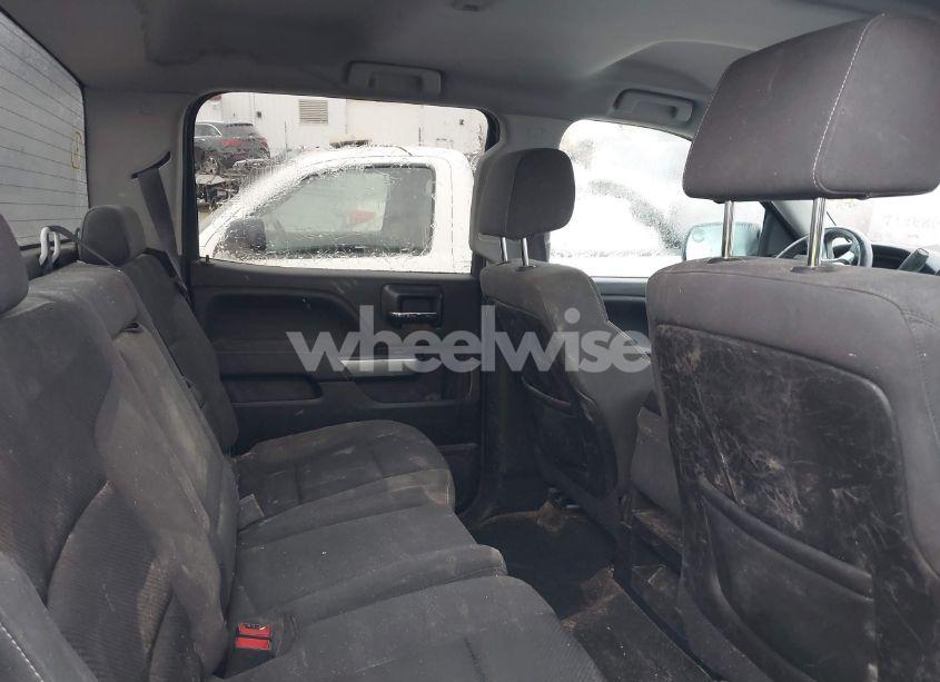 Photo 8 of 2015 Chevrolet Silverado 1500 1LT (VIN 3GCUKREC6FG323590)