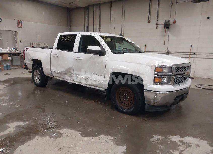 2015 Chevrolet Silverado 1500 1LT (VIN 3GCUKREC6FG418151) main photo