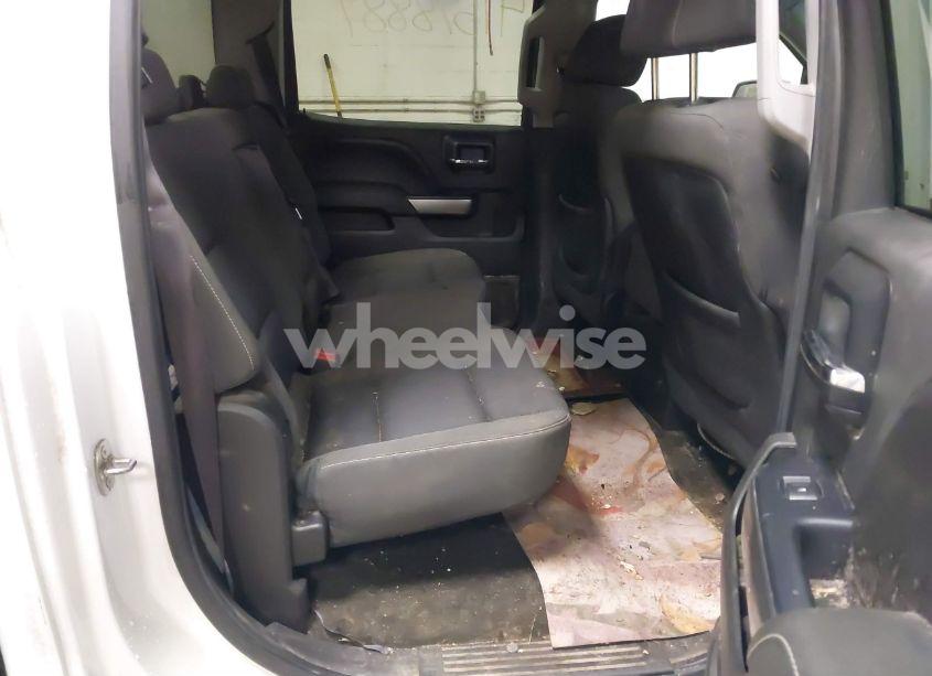 Photo 8 of 2015 Chevrolet Silverado 1500 1LT (VIN 3GCUKREC6FG418151)