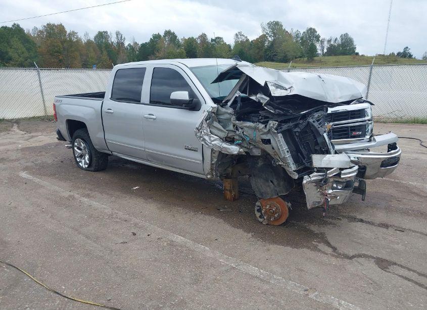 2015 Chevrolet Silverado 1500 2LT (VIN 3GCUKREC6FG422555) main photo
