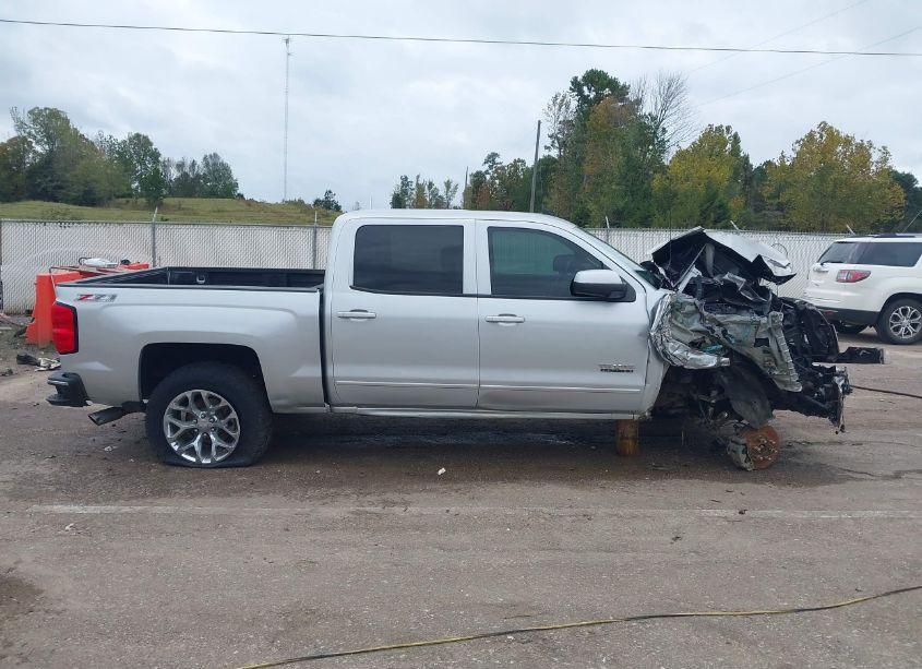 Photo 14 of 2015 Chevrolet Silverado 1500 2LT (VIN 3GCUKREC6FG422555)