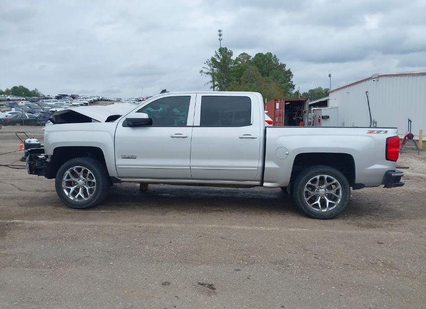 Photo 15 of 2015 Chevrolet Silverado 1500 2LT (VIN 3GCUKREC6FG422555)