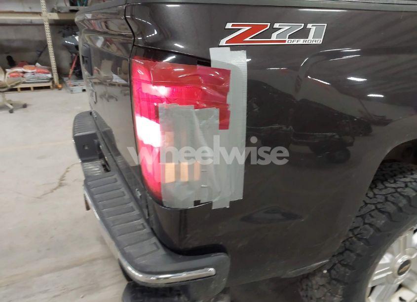 Photo 17 of 2015 Chevrolet Silverado 1500 2LT (VIN 3GCUKREC6FG460464)