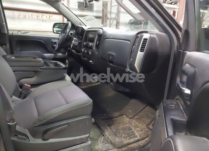 Photo 5 of 2015 Chevrolet Silverado 1500 2LT (VIN 3GCUKREC6FG460464)