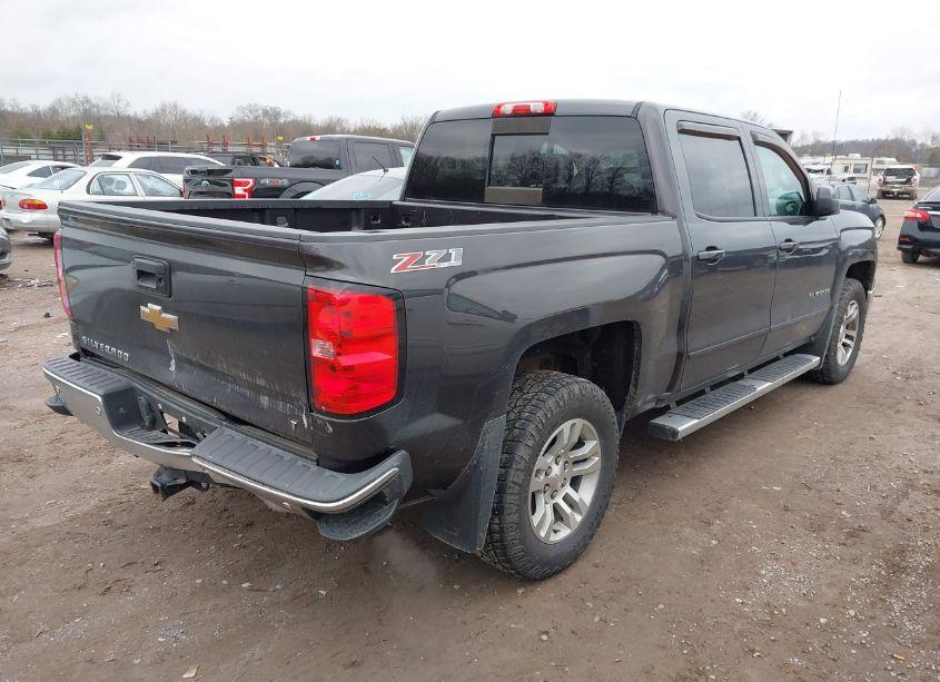 Photo 4 of 2015 Chevrolet Silverado 1500 2LT (VIN 3GCUKREC6FG520775)