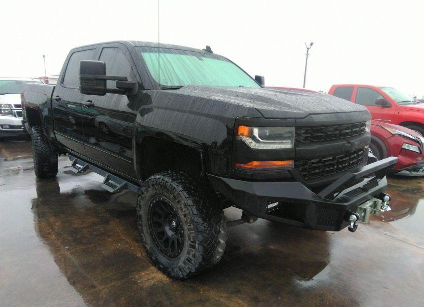 2016 Chevrolet Silverado 1500 1LT (VIN 3GCUKREC6GG162482) main photo
