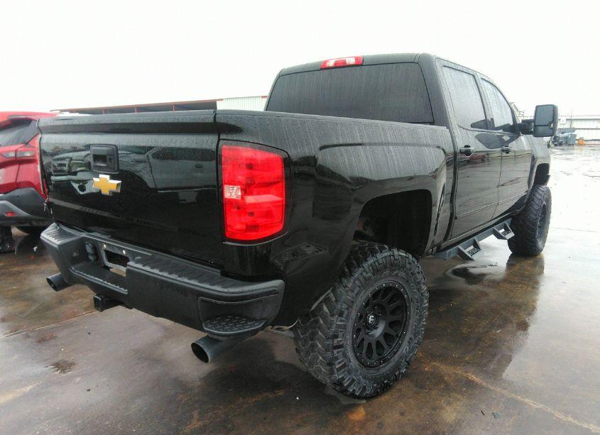 Photo 4 of 2016 Chevrolet Silverado 1500 1LT (VIN 3GCUKREC6GG162482)